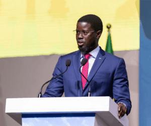 Lire la suite à propos de l’article Bassirou Diomaye Faye : « Le livre, pilier de notre souveraineté et de notre avenir »