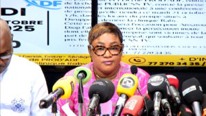 Lire la suite à propos de l’article Aïssatou Diop Fall dénonce une « persécution bancaire et politique » orchestrée par la BNDE