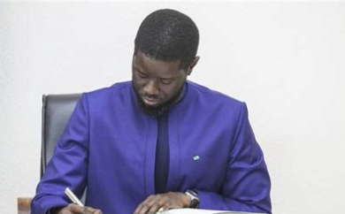 You are currently viewing Le Sénégal relève la limite d’âge des véhicules d’occasion importés