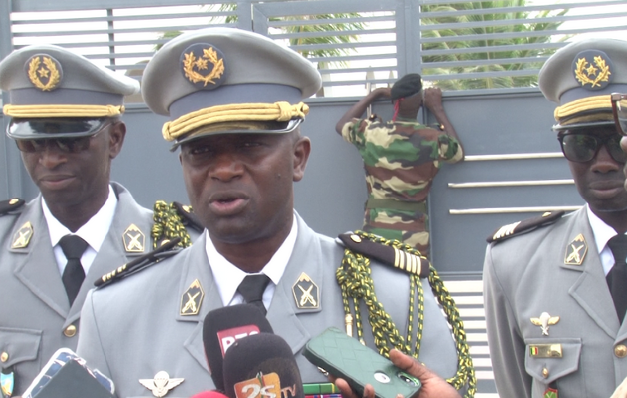 You are currently viewing Saint-Louis honore ses Forces armées et se projette vers les JOJ Dakar 2026