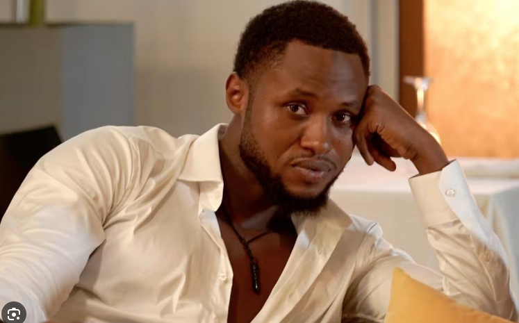 You are currently viewing L&rsquo;artiste Arona Benga placé sous mandat de dépôt pour trafic de drogue