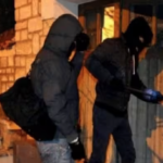 Lire la suite à propos de l’article Cambriolages en série : plus de 24 millions de FCFA dérobés, « Ben » et sa complice tombent