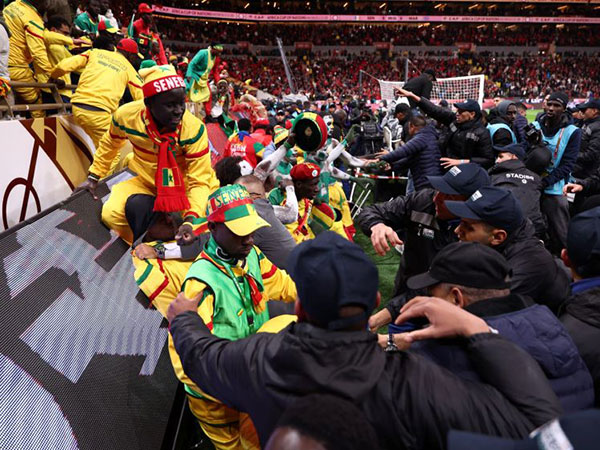 You are currently viewing À Rabat, le sort de 18 supporters sénégalais scruté de près par Dakar