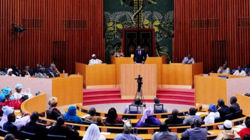 Chaîne parlementaire : les députés adoptent le projet de loi