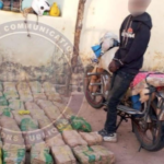Lire la suite à propos de l’article Trafic de drogue à Sédhiou : 43 kg de chanvre indien saisis sur un motocycliste
