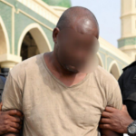 Lire la suite à propos de l’article Insolite à la mosquée Arafat : un voleur arrêté avec le butin en pleine prière