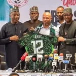 Lire la suite à propos de l’article Nigeria : Ibrahim Gusau démissionne de la présidence de la Fédération de football