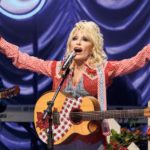 Lire la suite à propos de l’article Dolly Parton, légende de la musique country, est morte à 80 ans