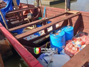 Lire la suite à propos de l’article Trafic de migrants : trois suspects interpellés à Karang, 180 candidats à l’émigration arrêtés en Gambie