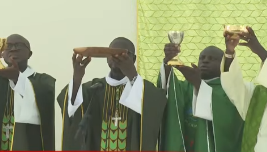You are currently viewing Pèlerinage catholique 2026 : 350 Sénégalais en route pour la justice et la paix