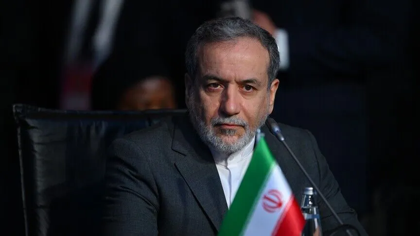 You are currently viewing Iran : les deux diplomates français interpellés en juillet interdits de retour