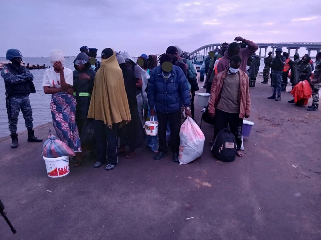 You are currently viewing Migration : 1 046 personnes secourues en mer en une semaine sur la route des Canaries