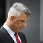 Lire la suite à propos de l’article Kosovo : l’ancien président Hashim Thaçi condamné à 25 ans de prison pour crimes de guerre
