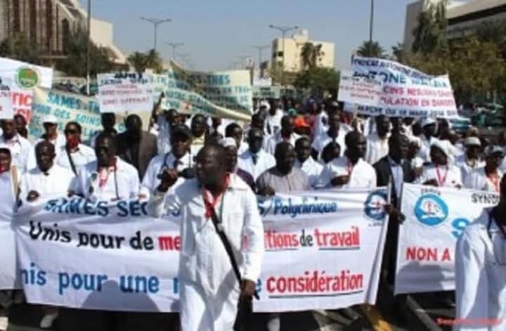 You are currently viewing SAMES : les médecins, pharmaciens et dentistes reconduisent la grève les 16 et 17 septembre