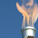 Lire la suite à propos de l’article JOJ Dakar 2026 : la flamme olympique allumée à Athènes avant son périple à travers le Sénégal